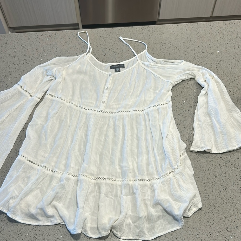 Kendall and Kylie flowy white bell sleeve blouse